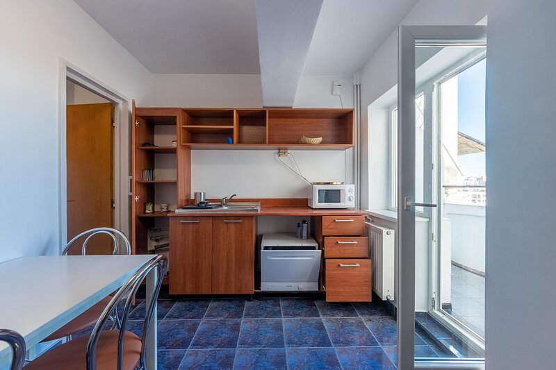 Unirii, 5 camere, pretabil birouri, locuinta