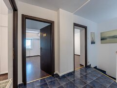 Unirii, 5 camere, pretabil birouri, locuinta
